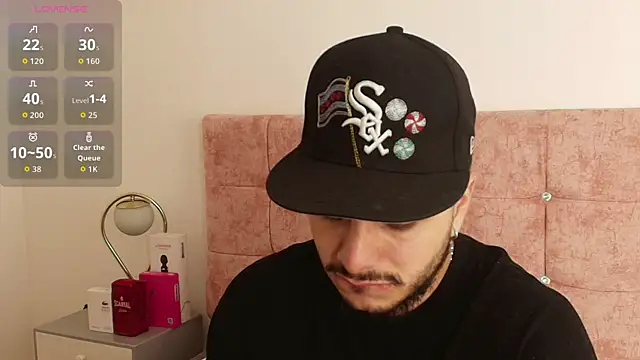 Snapshot of Amadeo_Wild_ chatting on July 2026 08:04:02 PM Amadeo Wild online show from July 2026 08:04:02 PM