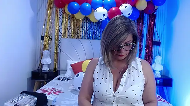 Samantha Brm online show from June 2026 08:21:01 PM