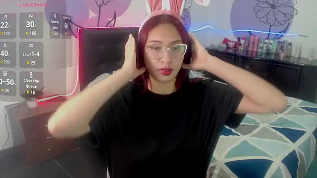 Snapshot of ashly_litlle chatting on June 2026 01:14:01 AM ashly litlle online show from June 2026 01:14:01 AM