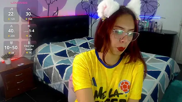 Snapshot of ashly_litlle chatting on June 2026 01:59:01 AM ashly litlle online show from June 2026 01:59:01 AM