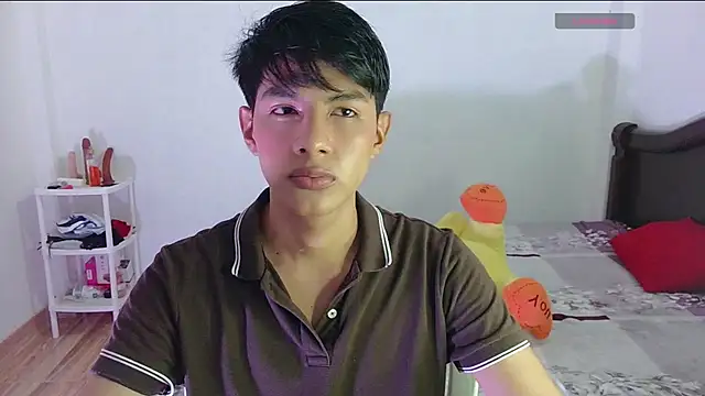 Snapshot of phuwin_bj chatting on July 2026 06:08:01 AM phuwin bj online show from July 2026 06:08:01 AM