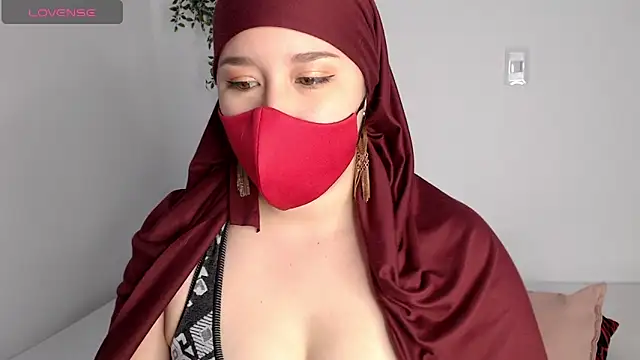 Hahnah blueX online show from May 2026 04:25:02 PM