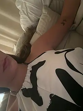 Snapshot of Candy_lyx chatting on July 2026 02:24:01 PM Candy lyx online show from July 2026 02:24:01 PM