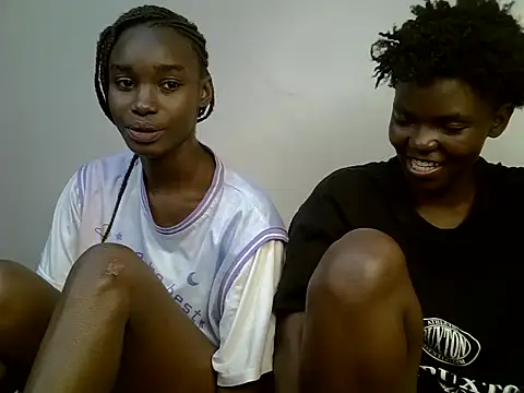 Vsexie online show from June 2026 05:01:02 PM