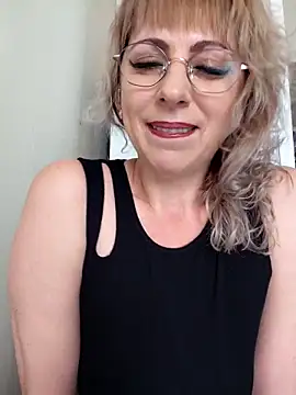 Snapshot of Kitty-MEOWW chatting on May 2026 08:54:01 AM Kitty-MEOWW online show from May 2026 08:54:01 AM