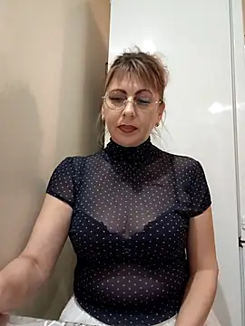 Snapshot of Kitty-MEOWW chatting on June 2026 08:04:01 PM Kitty-MEOWW online show from June 2026 08:04:01 PM