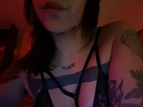 Snapshot of zoe_secrets chatting on May 2026 03:11:02 AM zoe secrets online show from May 2026 03:11:02 AM