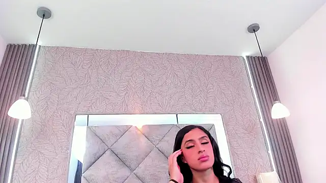 Snapshot of LilithDesire_ chatting on June 2026 07:07:01 PM LilithDesire online show from June 2026 07:07:01 PM
