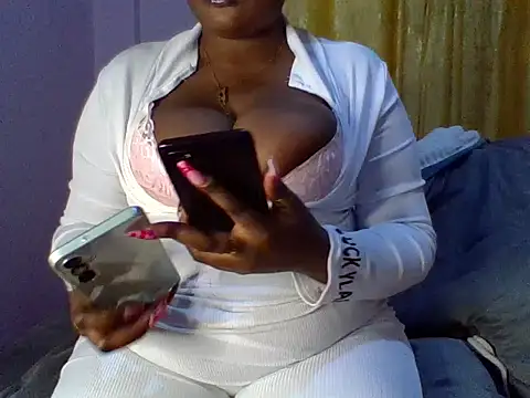 Snapshot of blessed020 chatting on June 2026 05:25:01 AM blessed020 online show from June 2026 05:25:01 AM