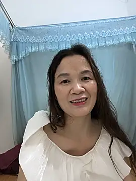 Snapshot of Lye_lovely chatting on June 2026 12:40:02 PM Lye lovely online show from June 2026 12:40:02 PM