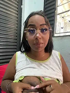jhenannyy online show from May 2026 02:47:02 PM
