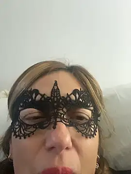 lulupiecitosamor online show from June 2026 03:27:01 PM