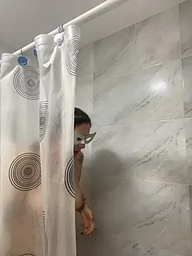 lulupiecitosamor online show from July 2026 02:42:02 PM