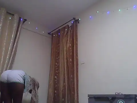 Cutezipora online show from July 2026 12:12:01 PM