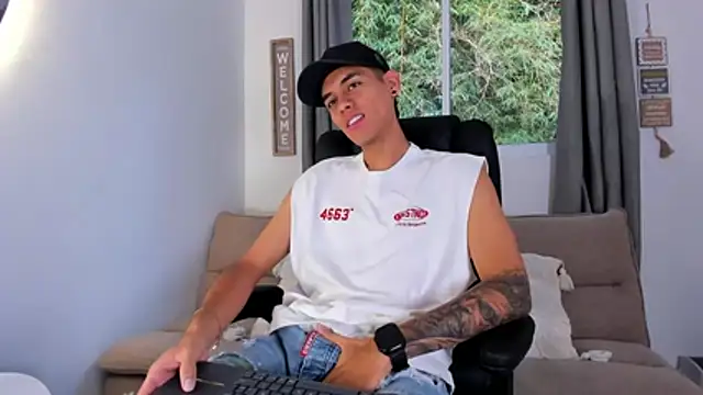 NickCopeer  online show from June 2026 12:22:02 PM