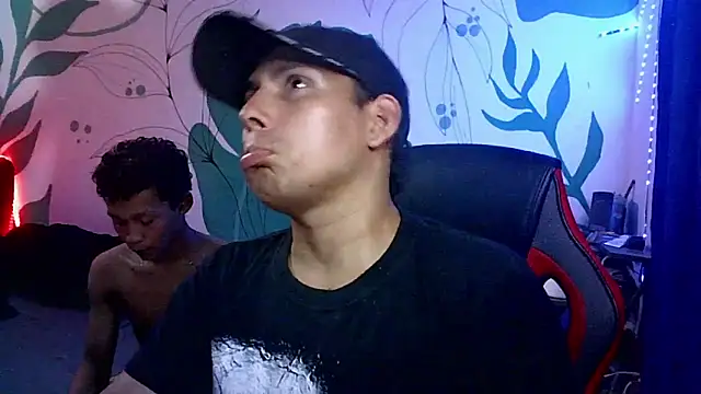 Latinos2411 online show from June 2026 02:58:01 AM
