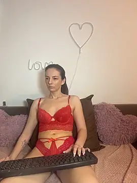 Snapshot of Sabrinee_xx_divine chatting on July 2026 11:18:01 AM Sabrinee xx divine online show from July 2026 11:18:01 AM