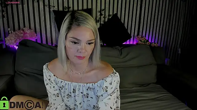 Snapshot of Betty_Brock chatting on June 2026 01:06:01 AM Betty Brock online show from June 2026 01:06:01 AM