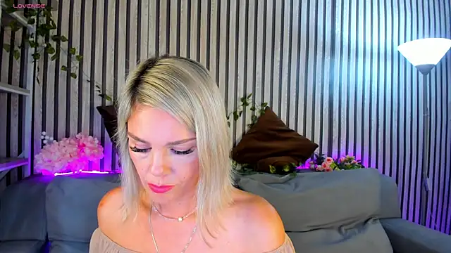 Snapshot of Betty_Brock chatting on June 2026 01:08:01 AM Betty Brock online show from June 2026 01:08:01 AM
