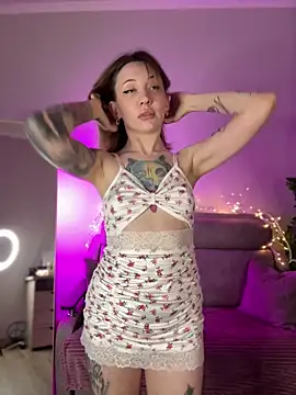 Snapshot of WildPurr_Maria chatting on May 2026 02:25:01 PM WildPurr Maria online show from May 2026 02:25:01 PM