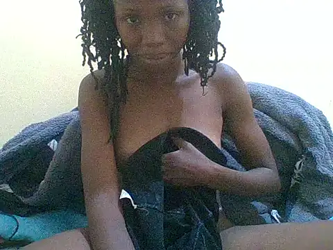 Snapshot of Ebonymickey chatting on June 2026 09:57:01 PM Ebonymickey online show from June 2026 09:57:01 PM