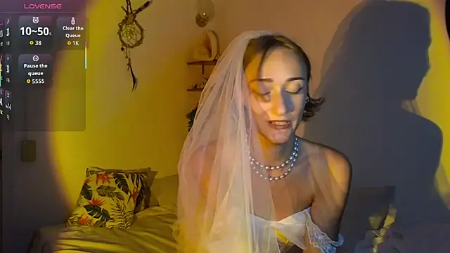Snapshot of lexxislexxx chatting on June 2026 05:33:02 PM lexxislexxx online show from June 2026 05:33:02 PM