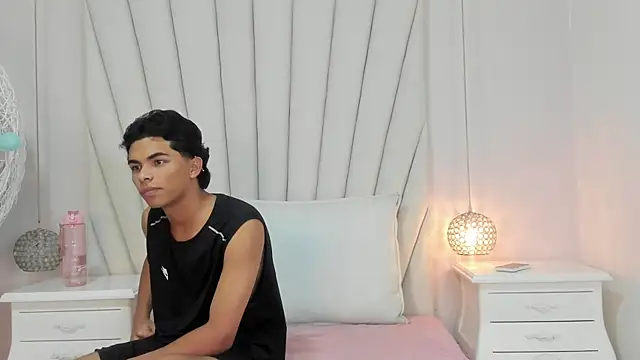 Snapshot of Brenda_n_Steven chatting on June 2026 06:06:02 PM Brenda n Steven online show from June 2026 06:06:02 PM