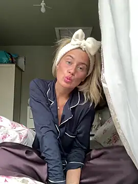 quirkyprincess online show from June 2026 04:32:02 AM