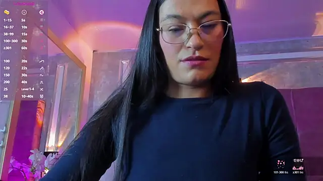 Stushaa online show from June 2026 04:06:01 PM