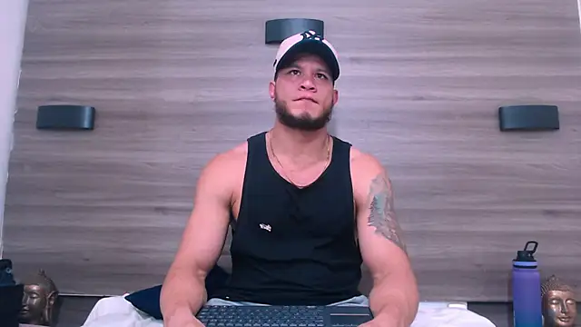 Maximiliano Stronge online show from June 2026 09:04:01 PM
