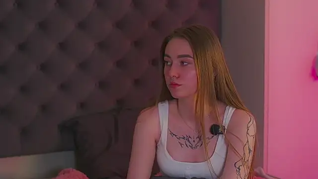 Snapshot of LilithSable chatting on June 2026 03:11:02 AM LilithSable online show from June 2026 03:11:02 AM