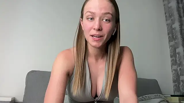 Snapshot of DanikaMory chatting on June 2026 12:42:02 PM DanikaMory online show from June 2026 12:42:02 PM