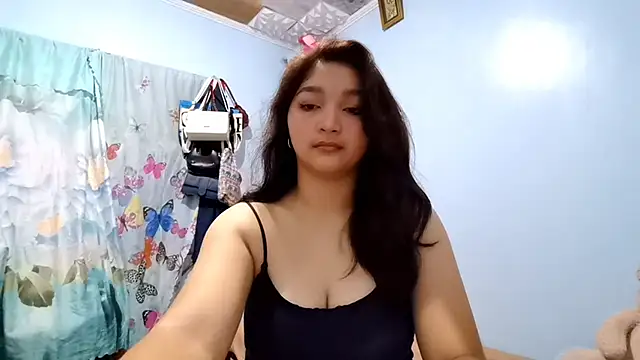 Snapshot of AlluringBabe chatting on May 2026 05:51:01 PM AlluringBabe online show from May 2026 05:51:01 PM