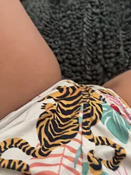 Snapshot of elizabethenglishrosey chatting on June 2026 09:45:02 AM elizabethenglishrosey online show from June 2026 09:45:02 AM