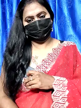 Snapshot of Meera_mia chatting on June 2026 07:00:01 AM Meera mia online show from June 2026 07:00:01 AM