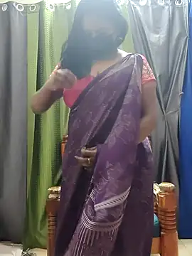 Snapshot of Meera_mia chatting on June 2026 08:04:01 PM Meera mia online show from June 2026 08:04:01 PM