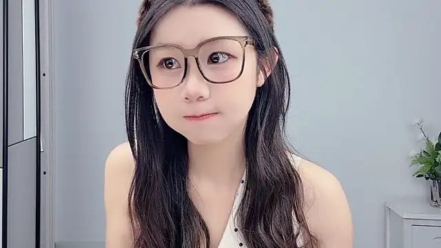 Snapshot of Rose_love69 chatting on June 2026 03:57:02 AM Rose love69 online show from June 2026 03:57:02 AM