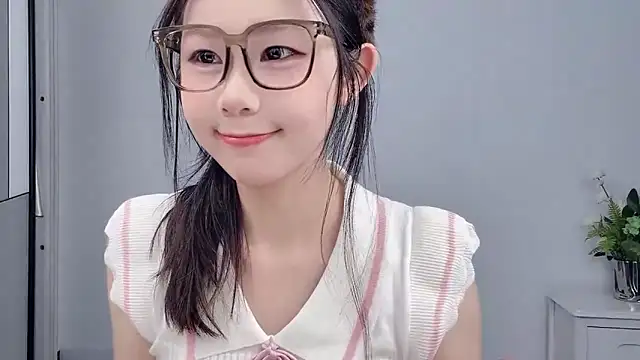 Snapshot of Rose_love69 chatting on July 2026 04:03:01 AM Rose love69 online show from July 2026 04:03:01 AM