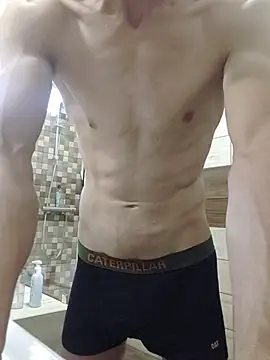 Snapshot of Nakedfanboy chatting on June 2026 02:05:01 PM Nakedfanboy online show from June 2026 02:05:01 PM