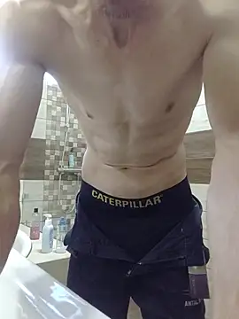Snapshot of Nakedfanboy chatting on June 2026 03:27:01 PM Nakedfanboy online show from June 2026 03:27:01 PM