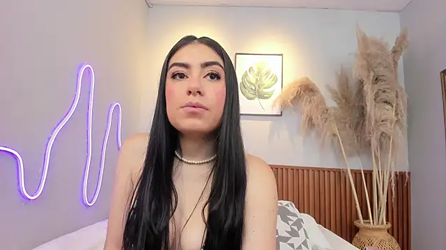 CARLA FERRERM online show from June 2026 08:24:01 PM
