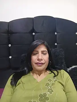 Snapshot of Samantha01_Rosse01 chatting on May 2026 10:27:01 PM Samantha01 Rosse01 online show from May 2026 10:27:01 PM