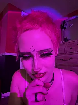 whimsicallylusty online show from May 2026 07:33:01 PM