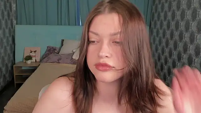 Snapshot of Maya-Mimi chatting on June 2026 01:19:02 AM Maya-Mimi online show from June 2026 01:19:02 AM