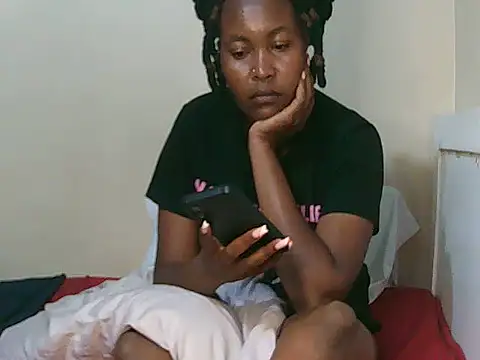 Snapshot of GoddessReen chatting on June 2026 04:52:02 PM GoddessReen online show from June 2026 04:52:02 PM