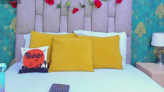 Snapshot of SamyPrincexx chatting on November 2025 10:10:02 PM SamyPrincexx online show from November 2025 10:10:02 PM