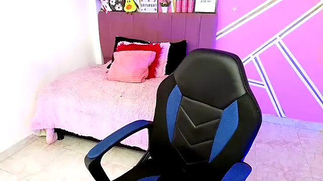 Snapshot of Barbie__sweet chatting on June 2026 01:21:02 PM Barbie sweet online show from June 2026 01:21:02 PM