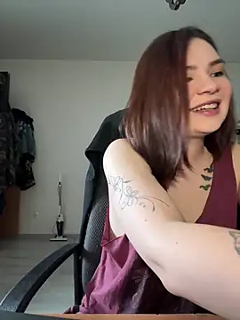 Snapshot of Baby_Vivian_ chatting on June 2026 10:01:02 PM Baby Vivian online show from June 2026 10:01:02 PM