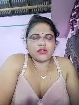 Snapshot of Maya_Vabi chatting on June 2026 10:44:01 PM Maya Vabi online show from June 2026 10:44:01 PM