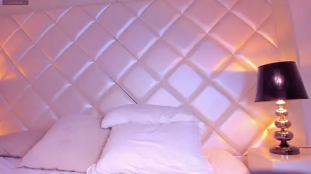 MarcoDeluxxe online show from May 2026 11:29:01 AM